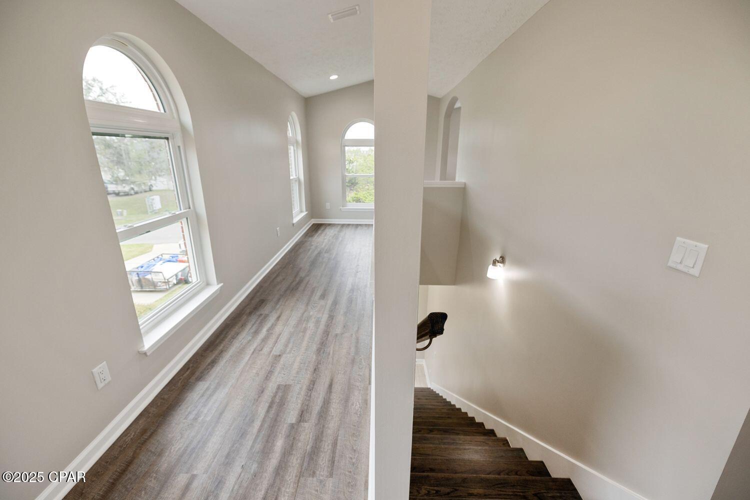 Listing photo id 18 for 2601 Country Club Drive