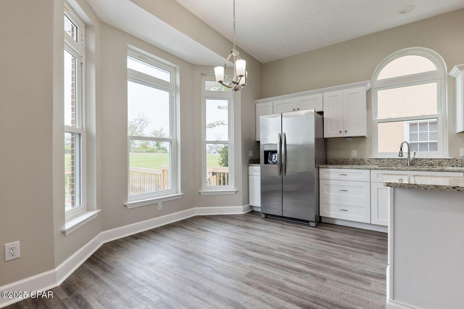 Listing photo id 27 for 2601 Country Club Drive