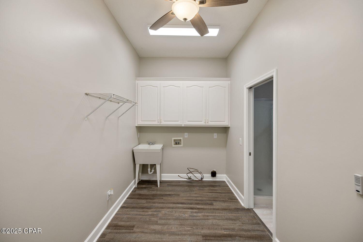 Listing photo id 29 for 2601 Country Club Drive