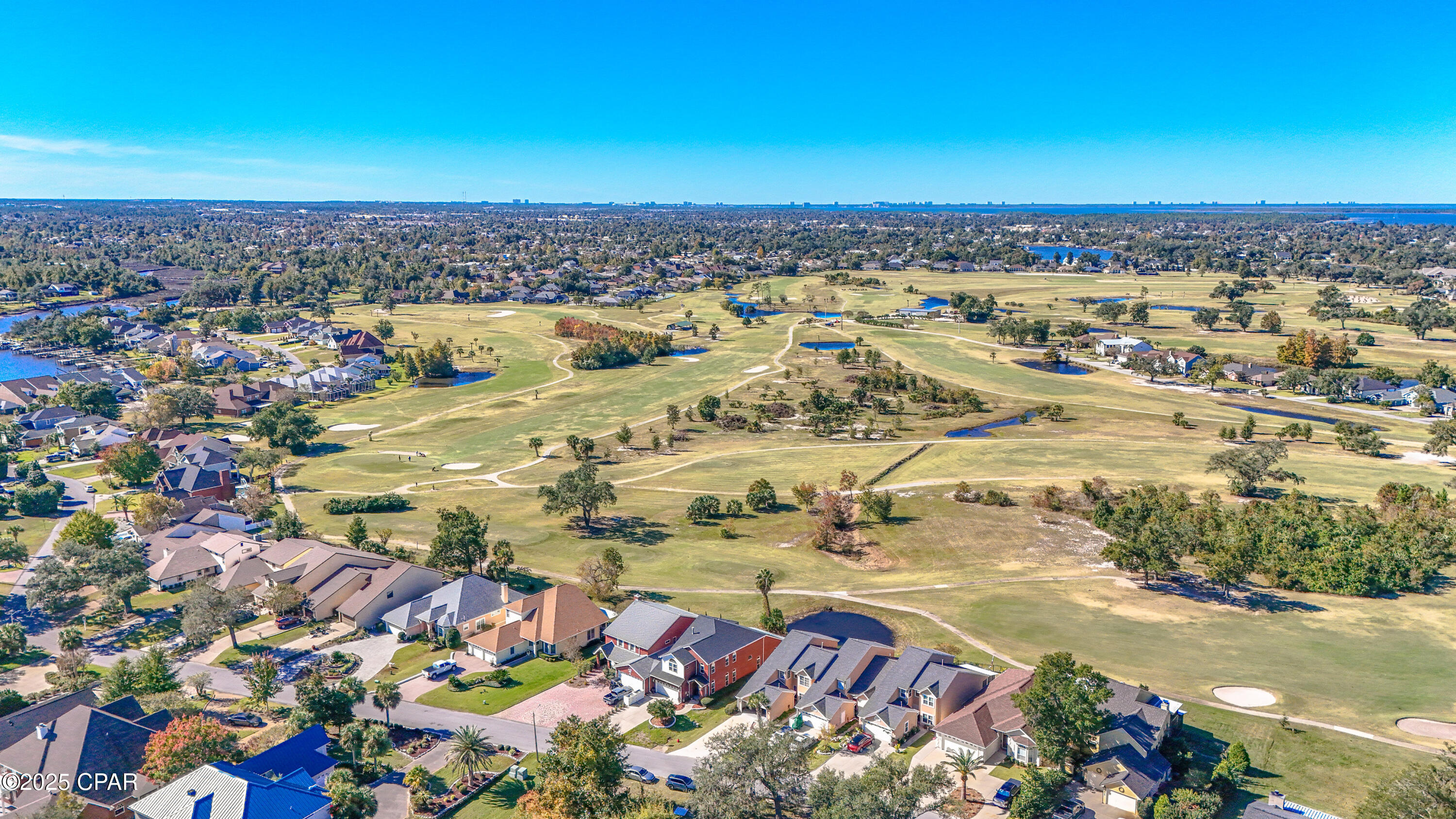 Listing photo id 59 for 2601 Country Club Drive