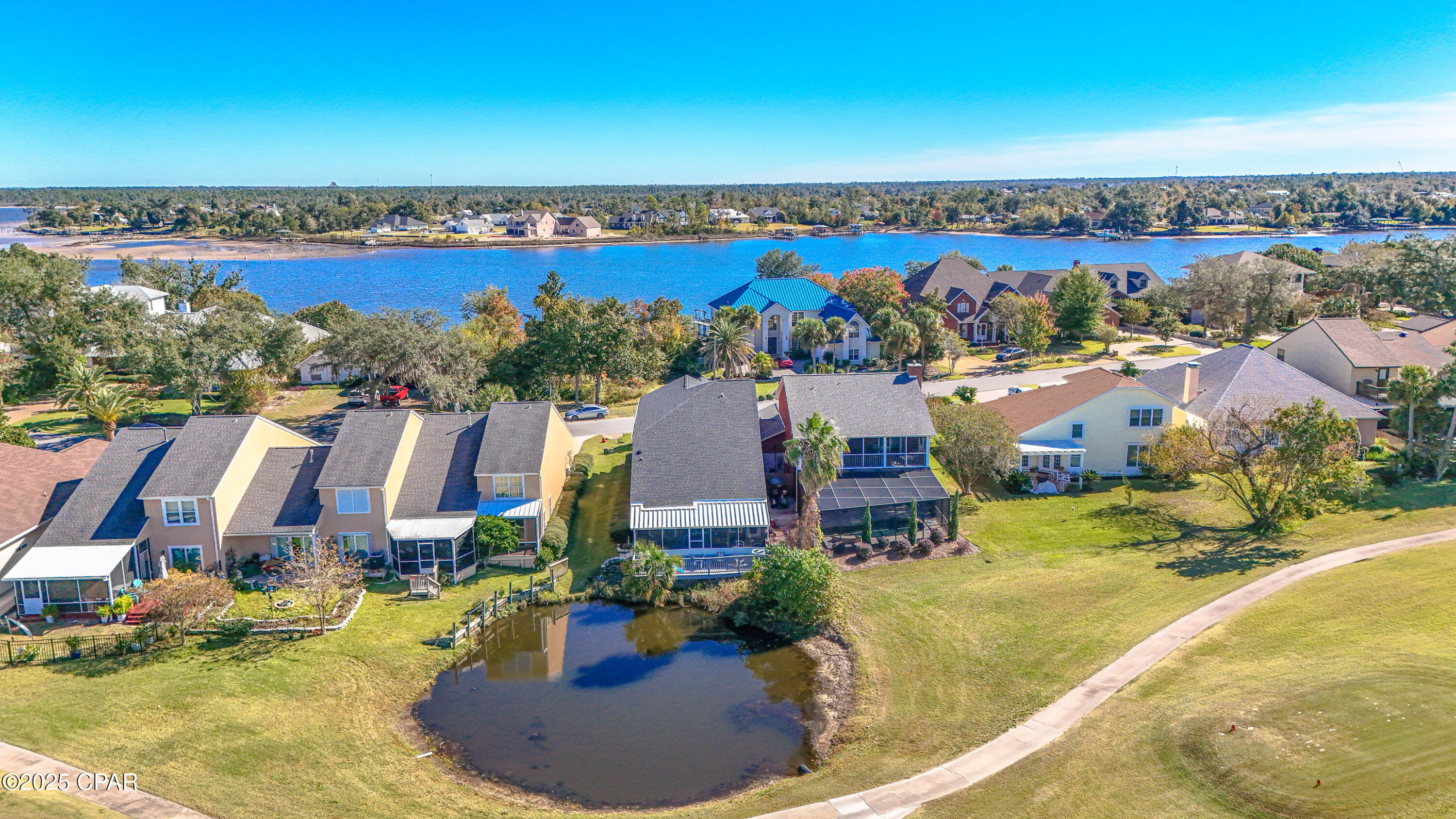 Listing photo id 63 for 2601 Country Club Drive