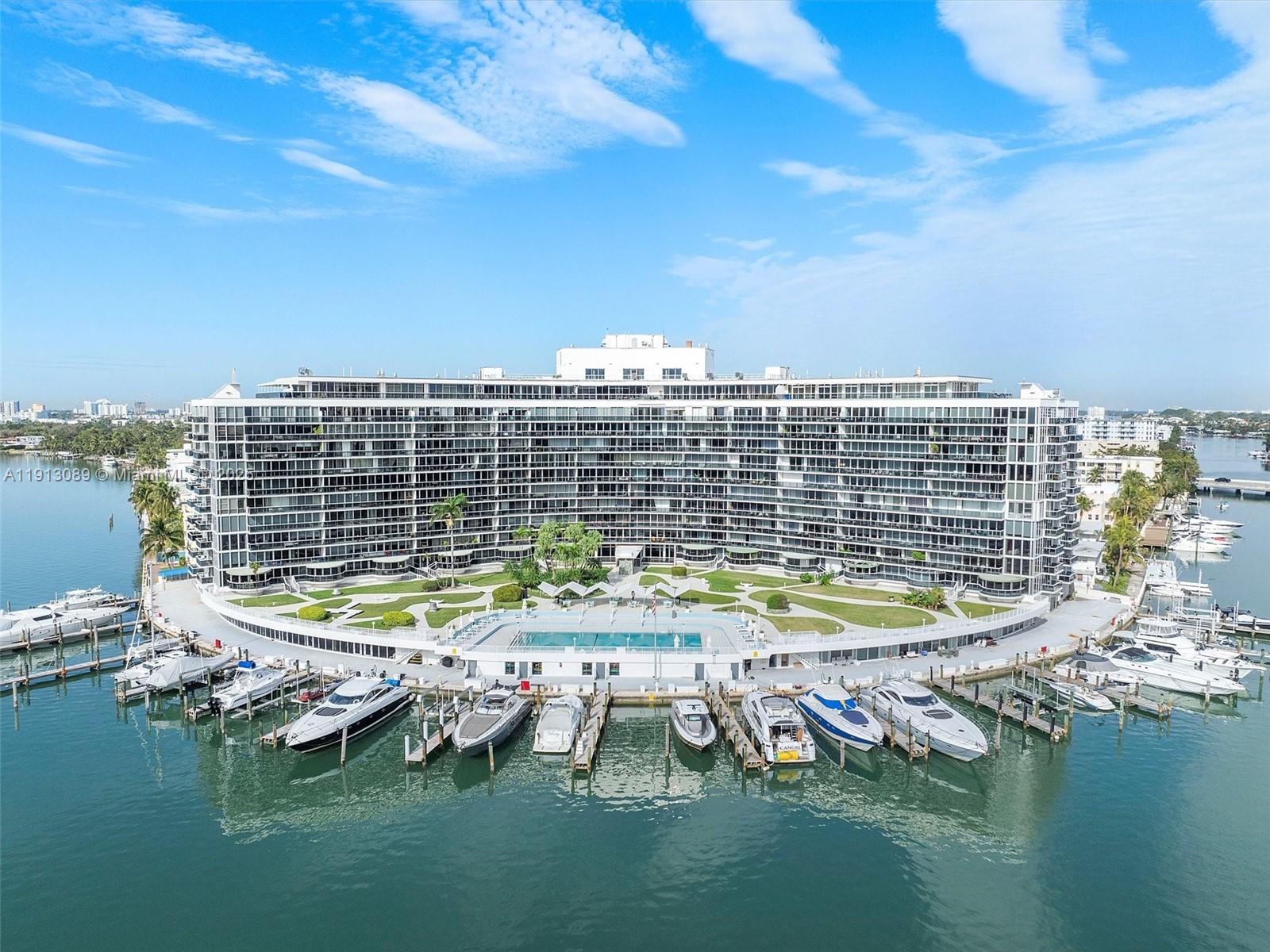 King Cole Condo