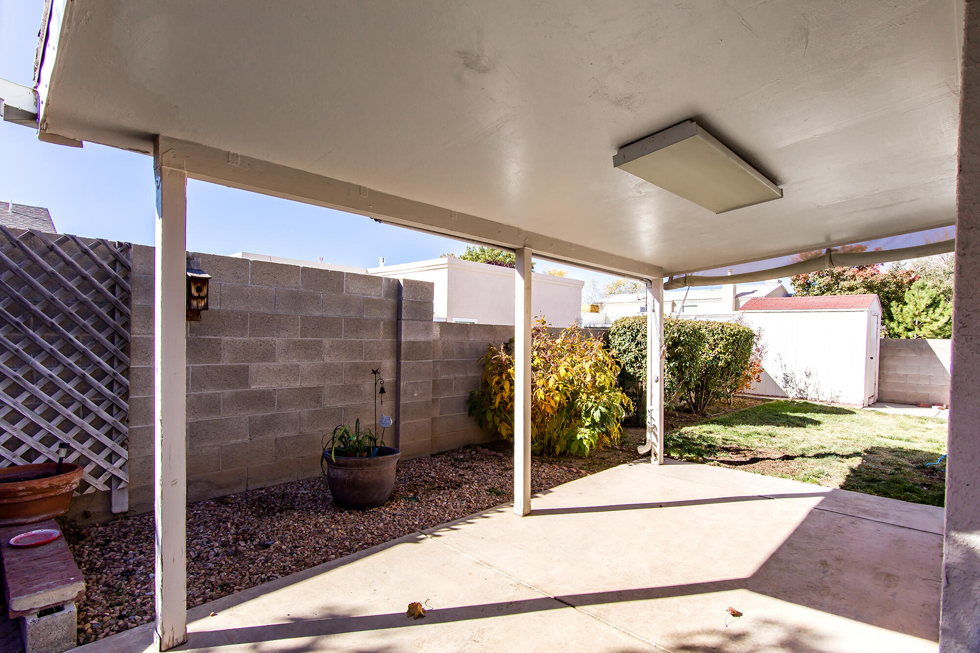 11508 ISLE ROYALE Road SE Patio