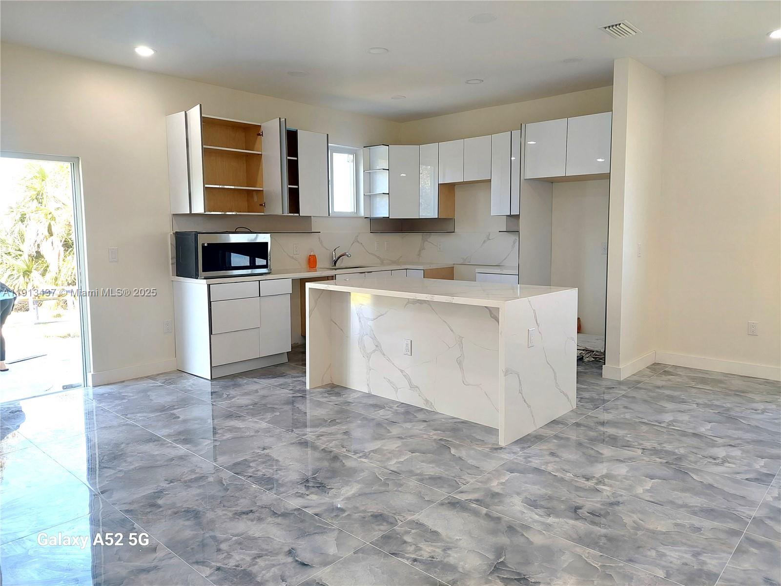 Port Charlotte Sec87 Blk45