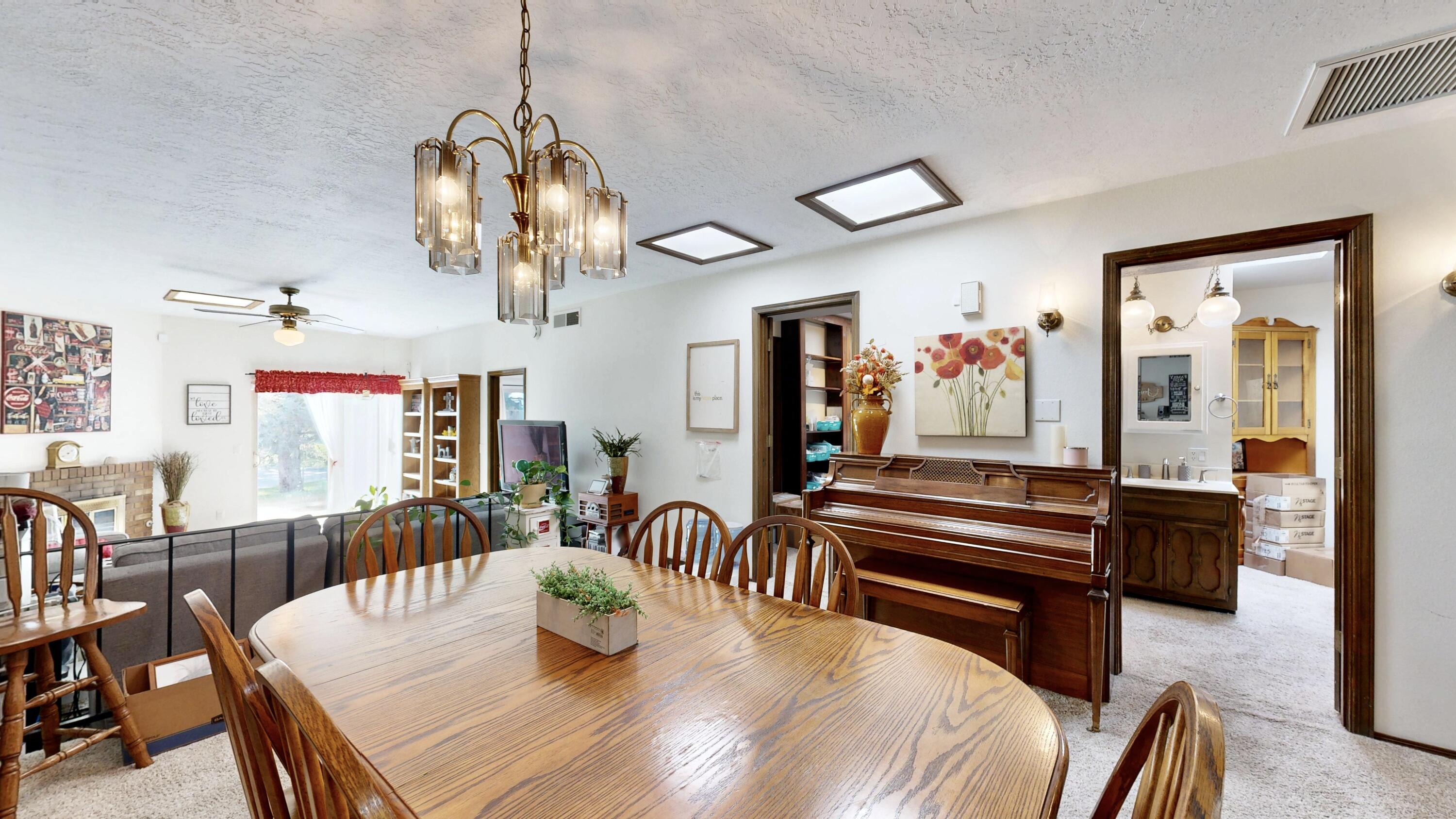 6104 Osuna Road NE Dining Room