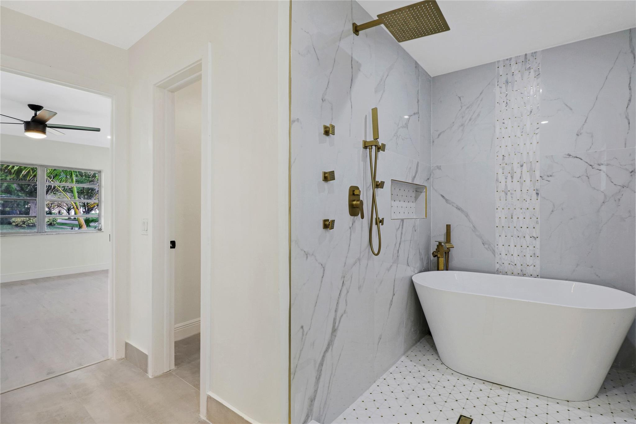 Homes for sale in Plantation, FL | 5900 Sw 17Th St, Plantation, FL 33317 | MLS# F10536618