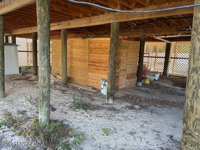 Listing photo id 20 for 4223 Lorraine Street