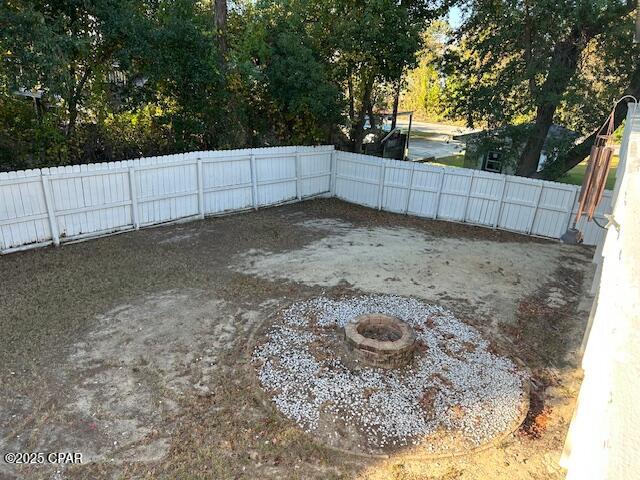 Listing photo id 23 for 4223 Lorraine Street