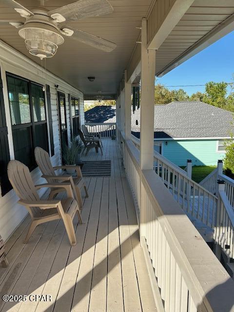 Listing photo id 4 for 4223 Lorraine Street