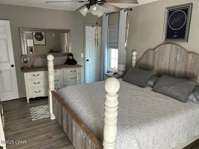 Listing photo id 9 for 4223 Lorraine Street