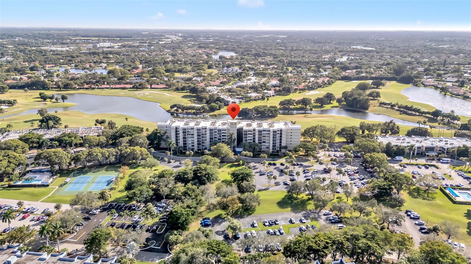 Country Club Apts At