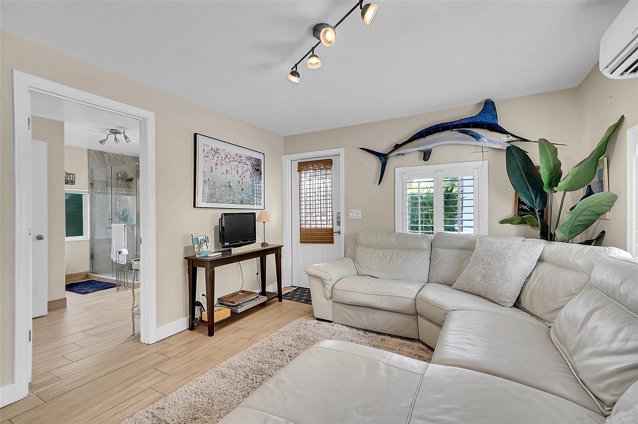 Homes for sale in Davie, FL | 4860 Sw 61St Ave, Davie, FL 33314 | MLS# F10536665