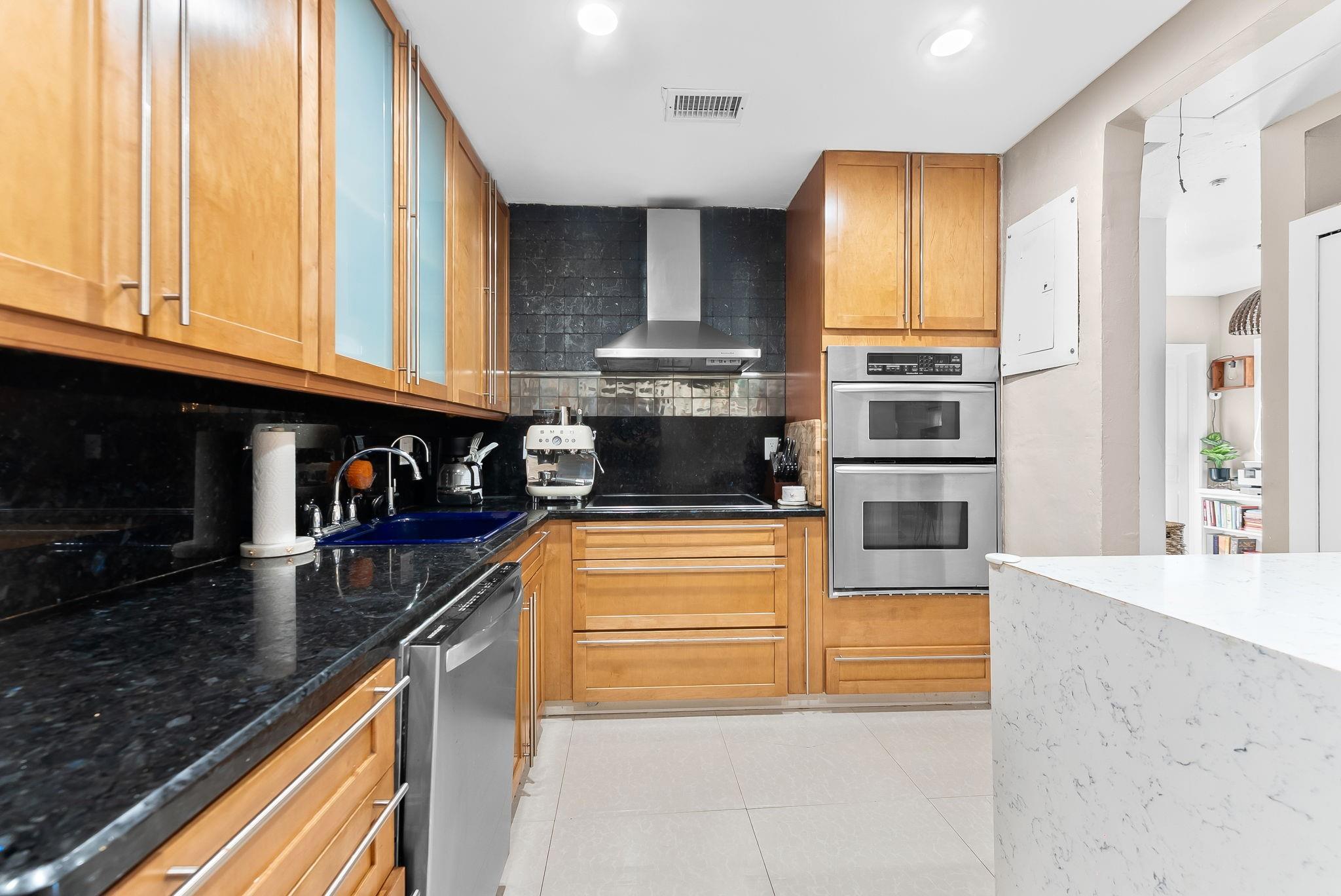 Homes for sale in Fort Lauderdale, FL | 1401 Ne 5Th Ter, Fort Lauderdale, FL 33304 | MLS# F10536621