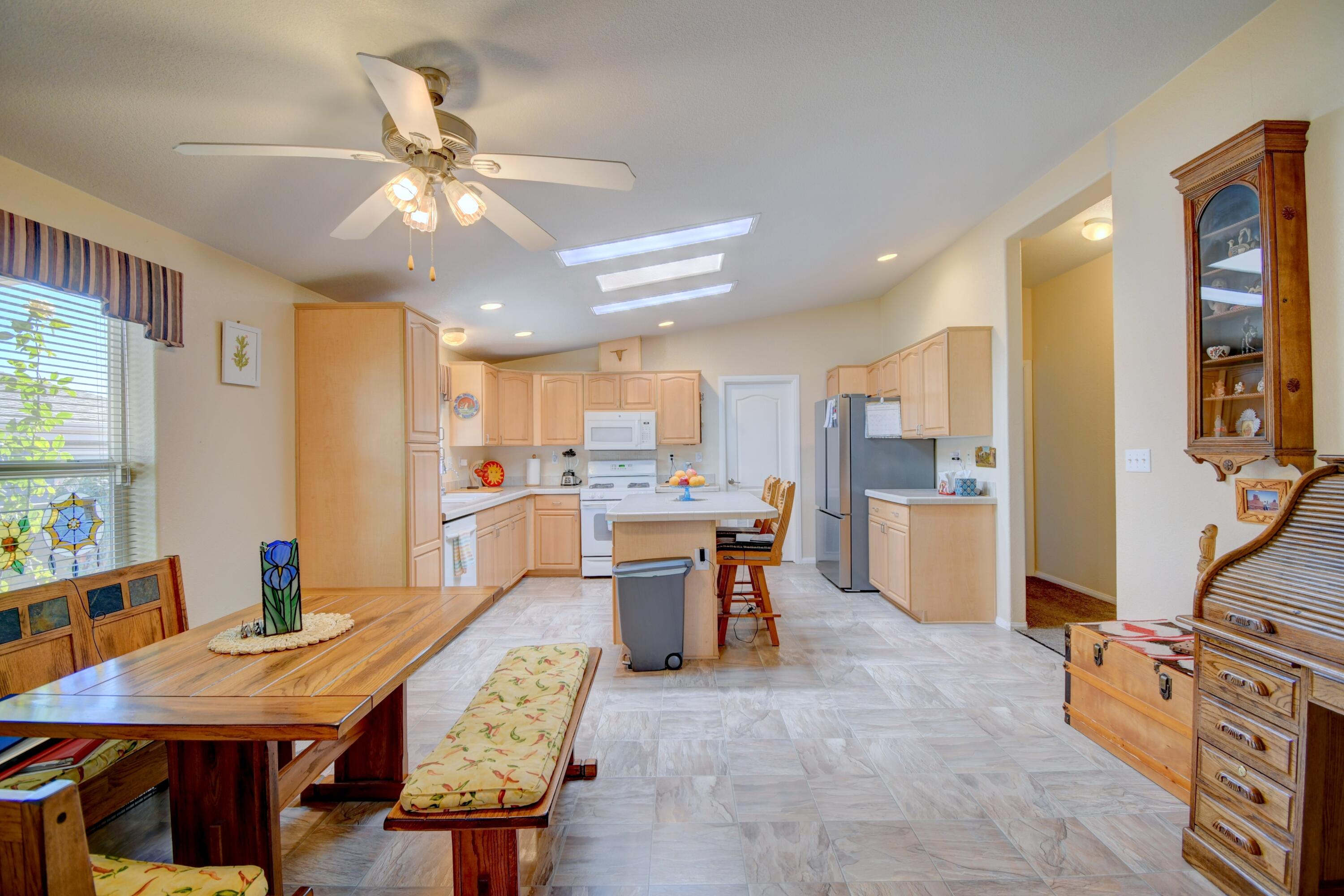 144 Sunrise Bluffs Drive Kitchen