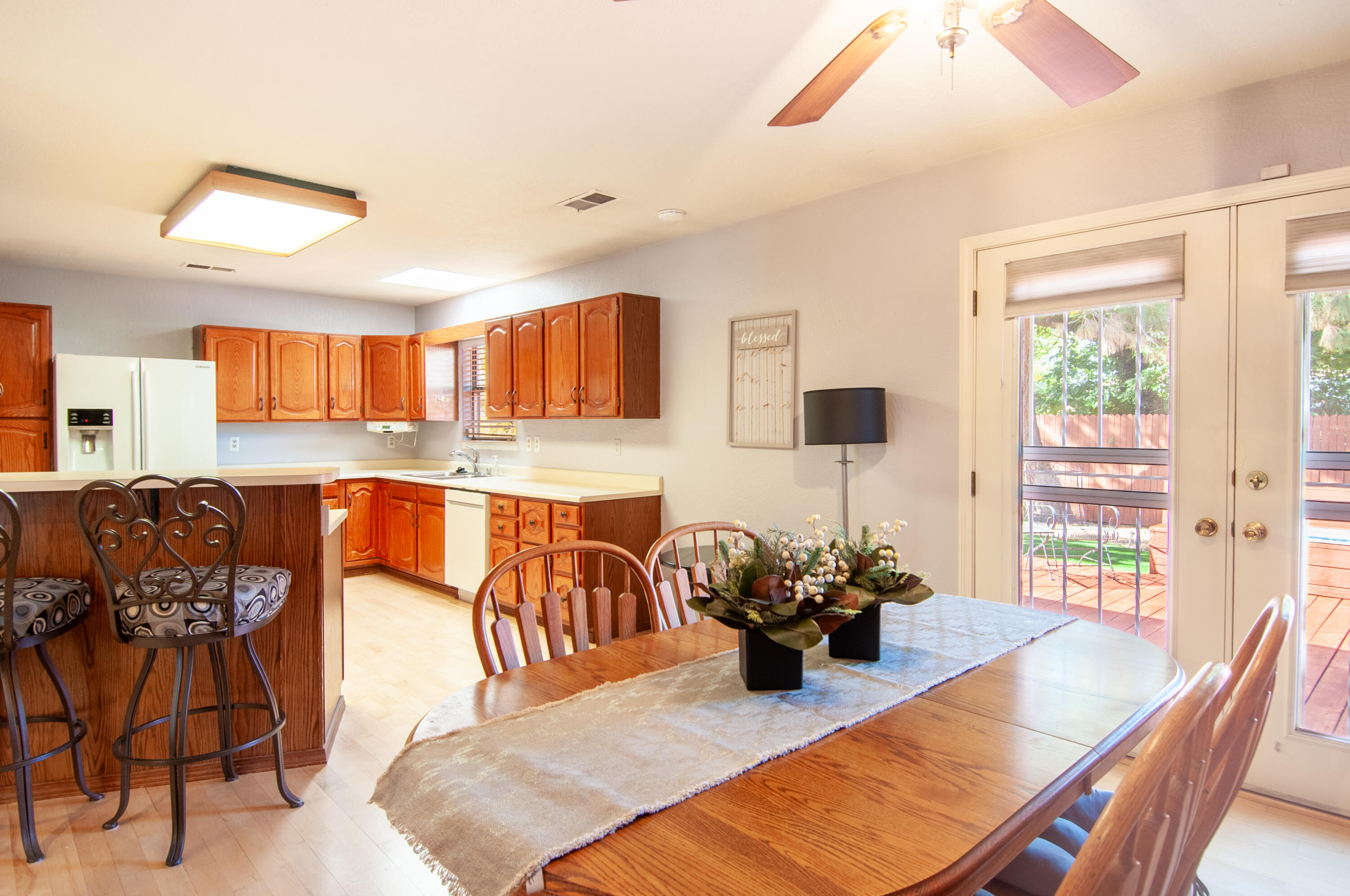 2913 Palomas Drive NE Dining Room