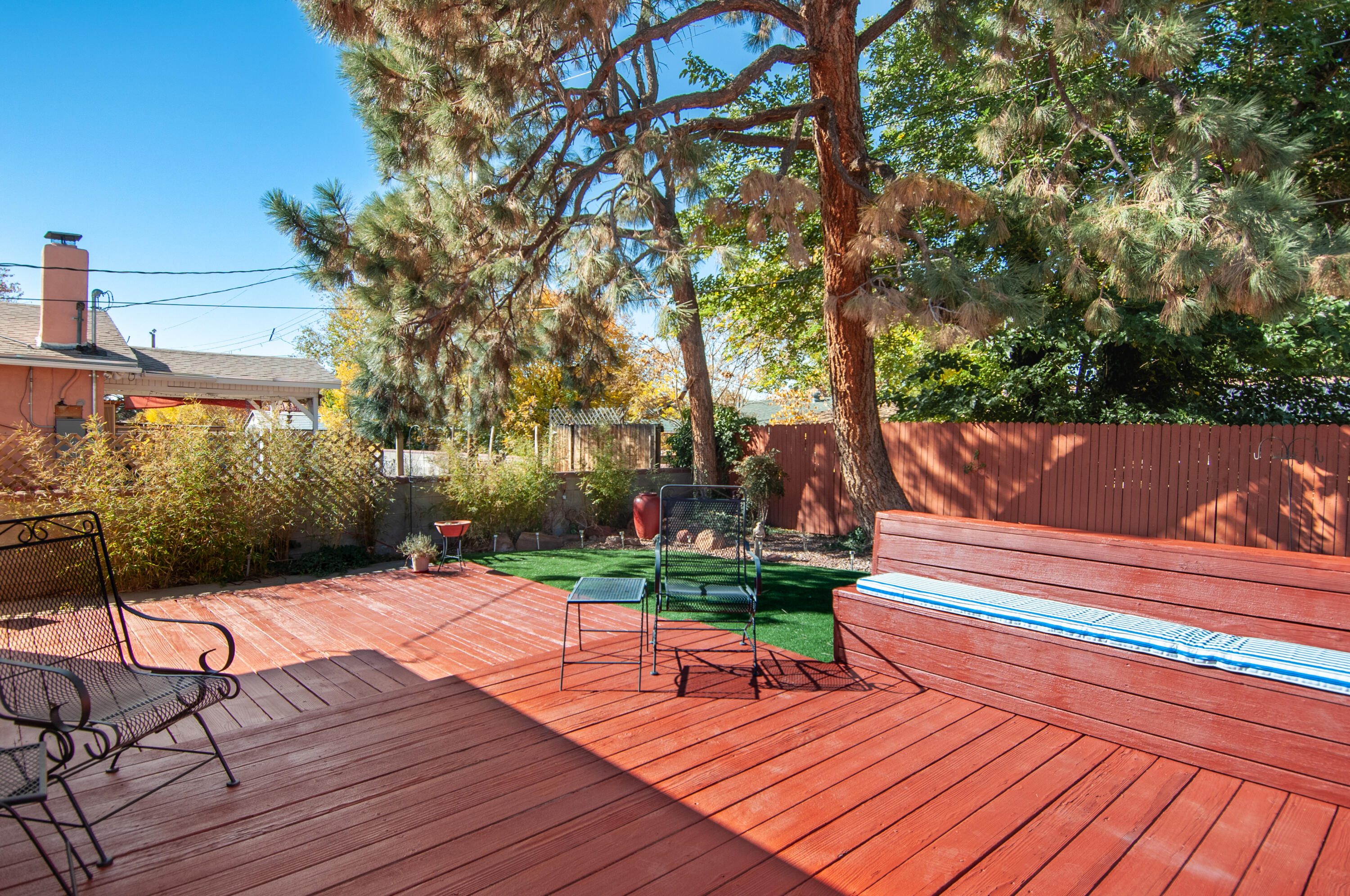 2913 Palomas Drive NE Patio