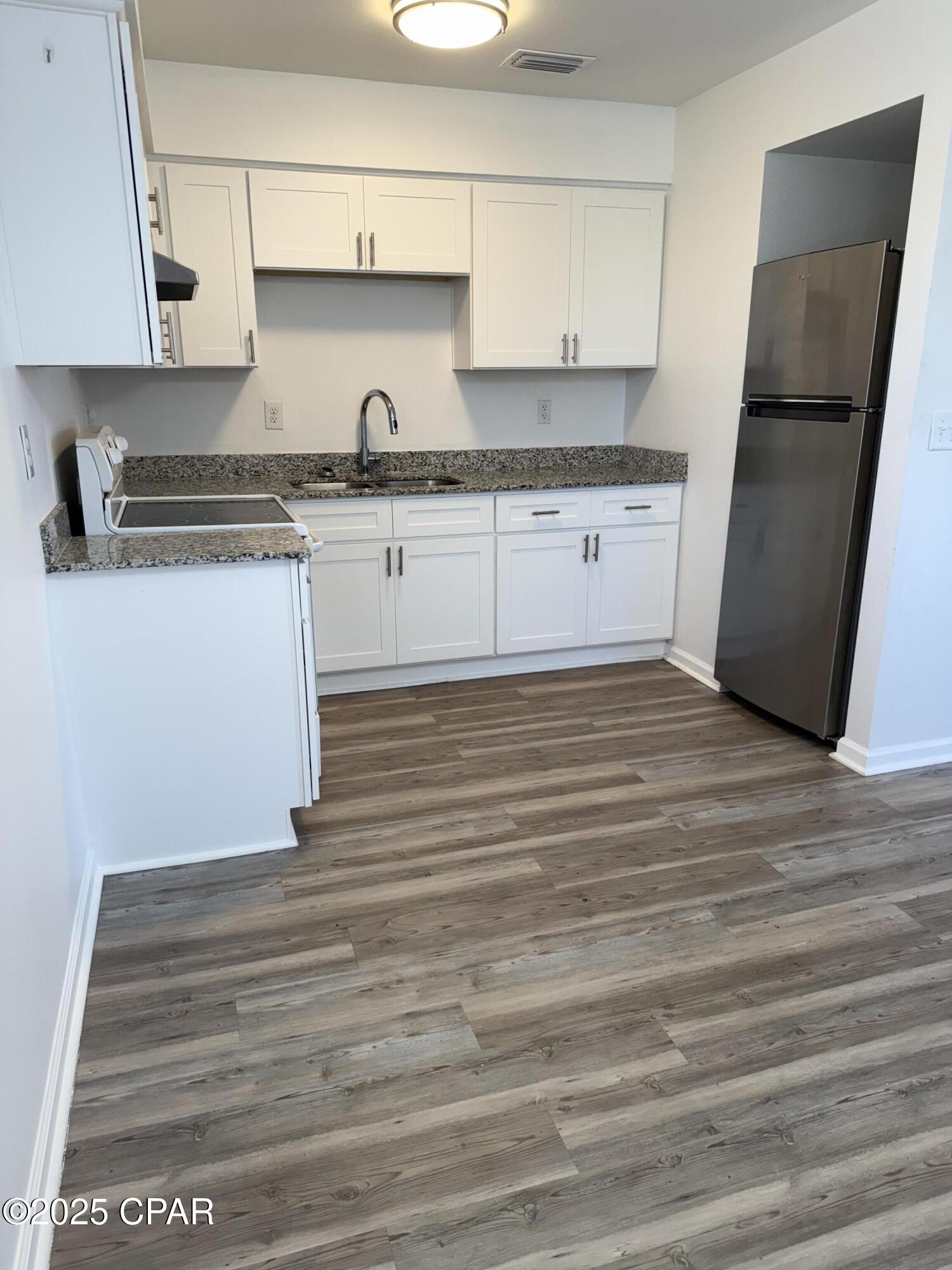 Image 3 For 130 Beulah Avenue #7