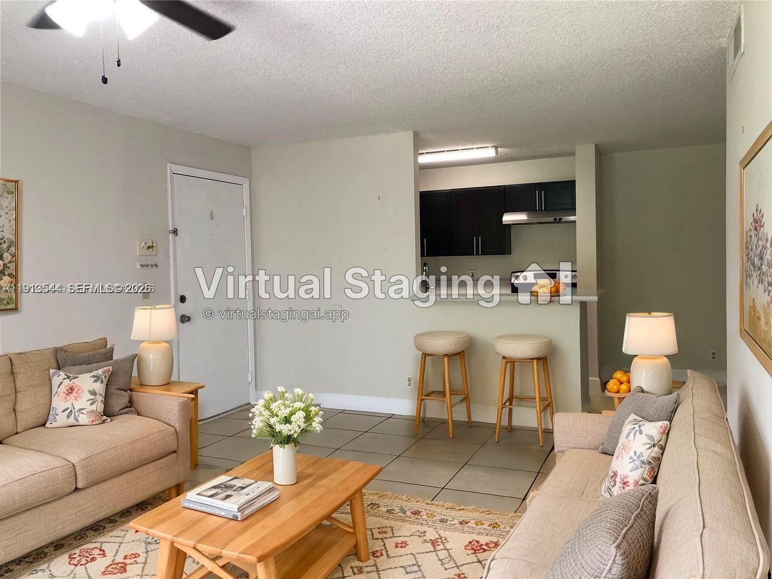 Lakes Of Jacaranda Condo
