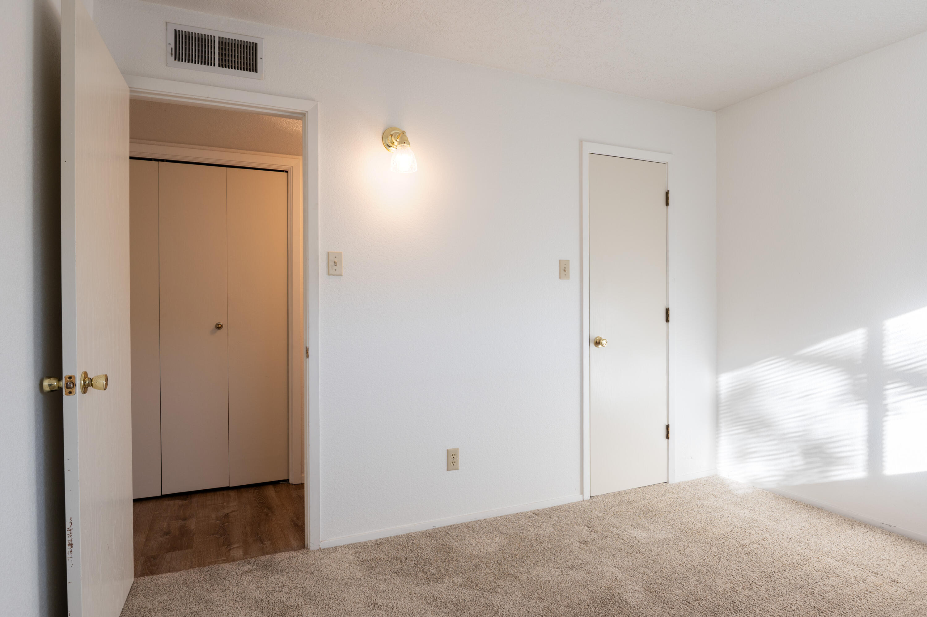 7104 Leslynne Drive NE Bedroom