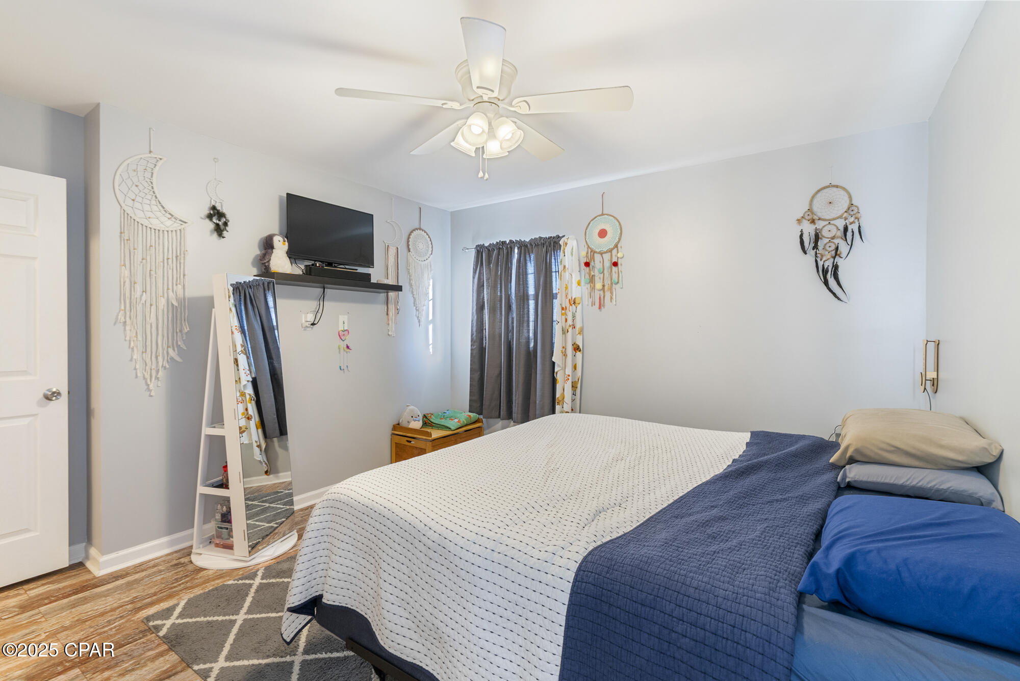 Image 29 For 1011 Star Avenue