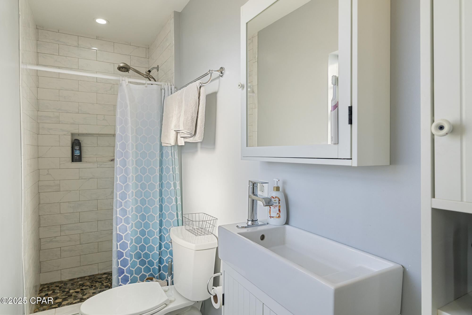 Image 30 For 1011 Star Avenue