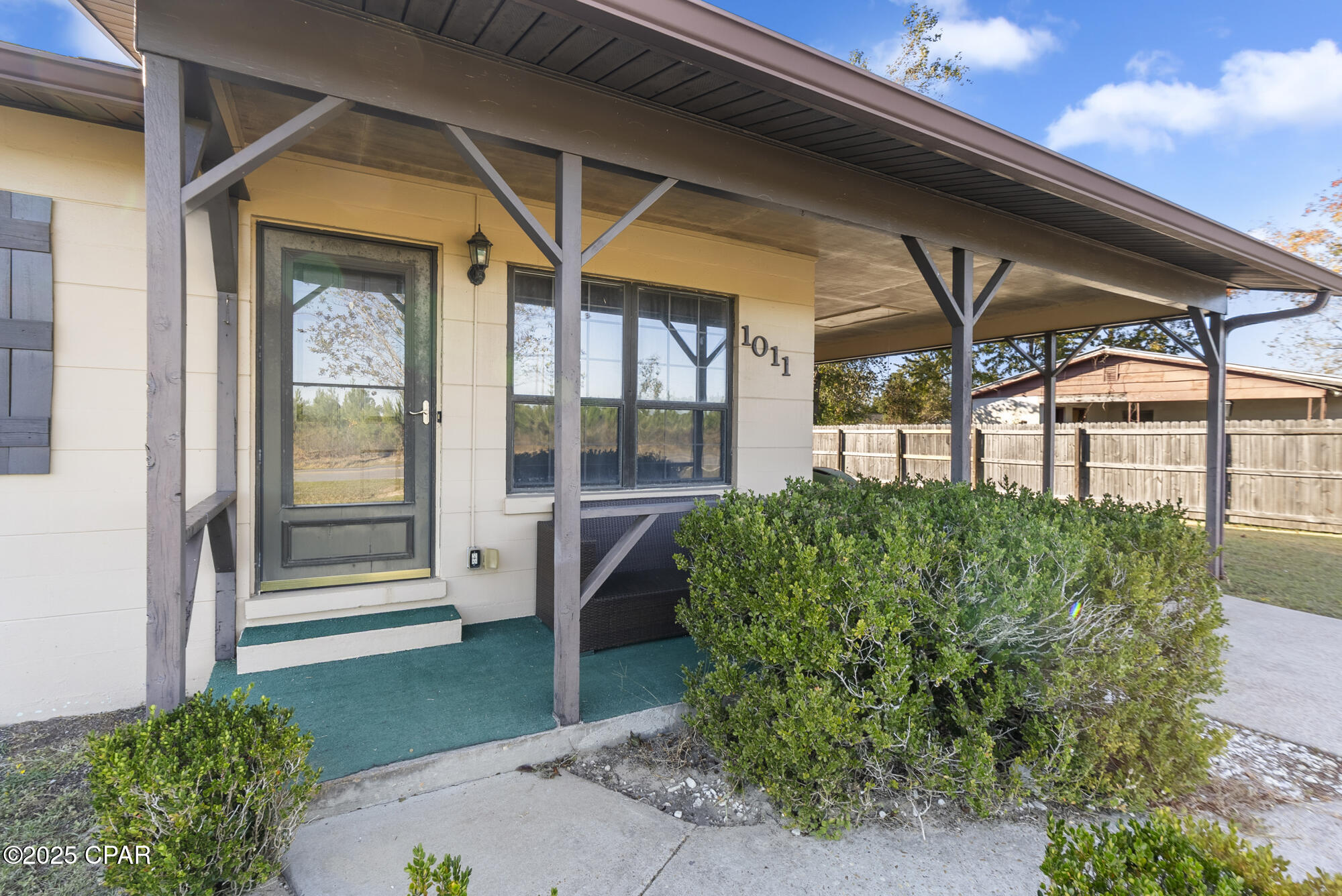 Image 6 For 1011 Star Avenue