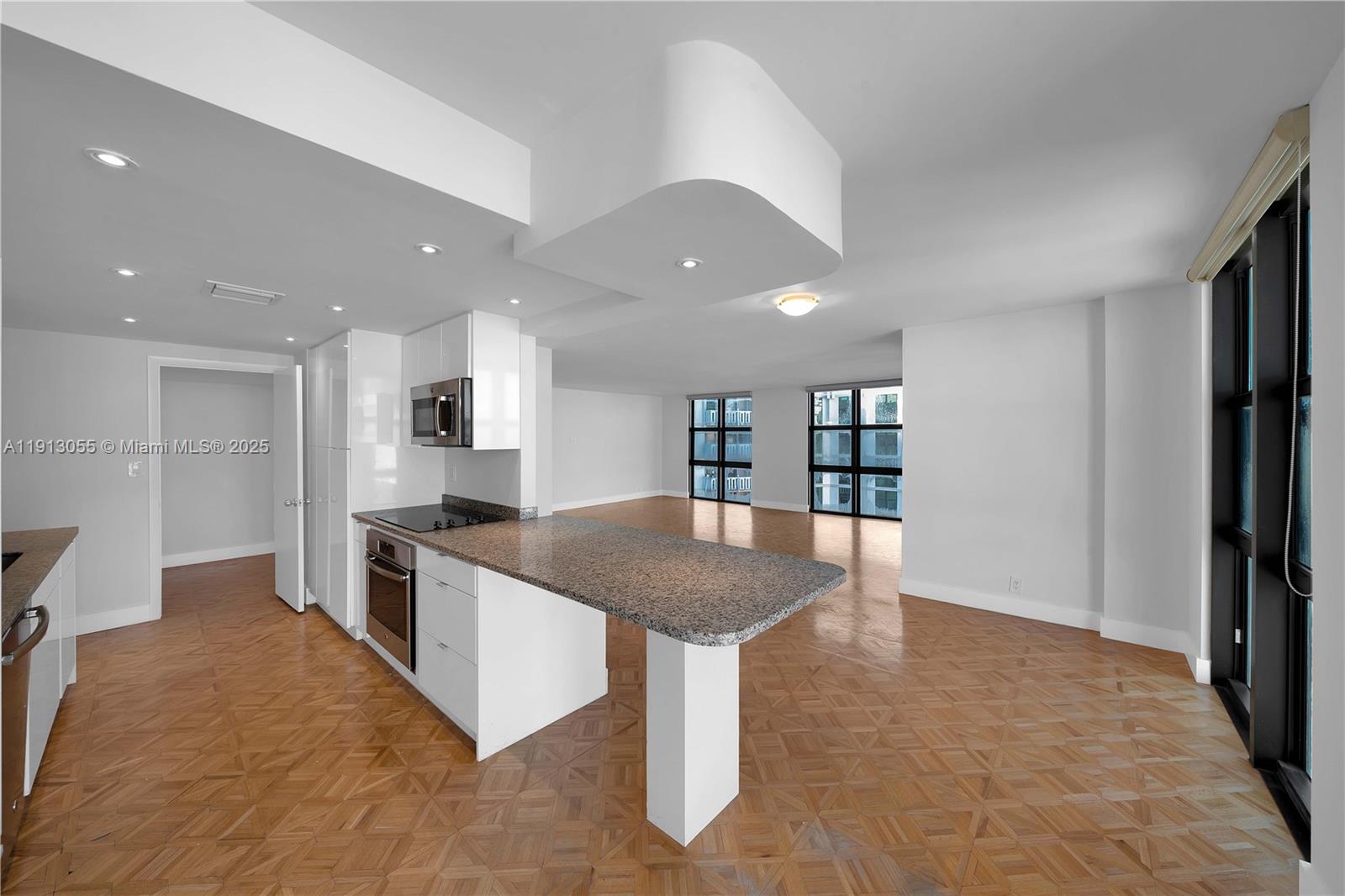 Condo for Rent in Key Biscayne, FL