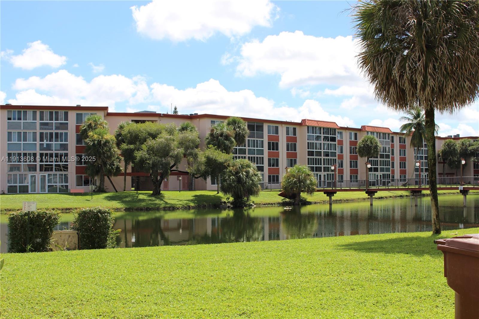 Water Bridge 3 Condo