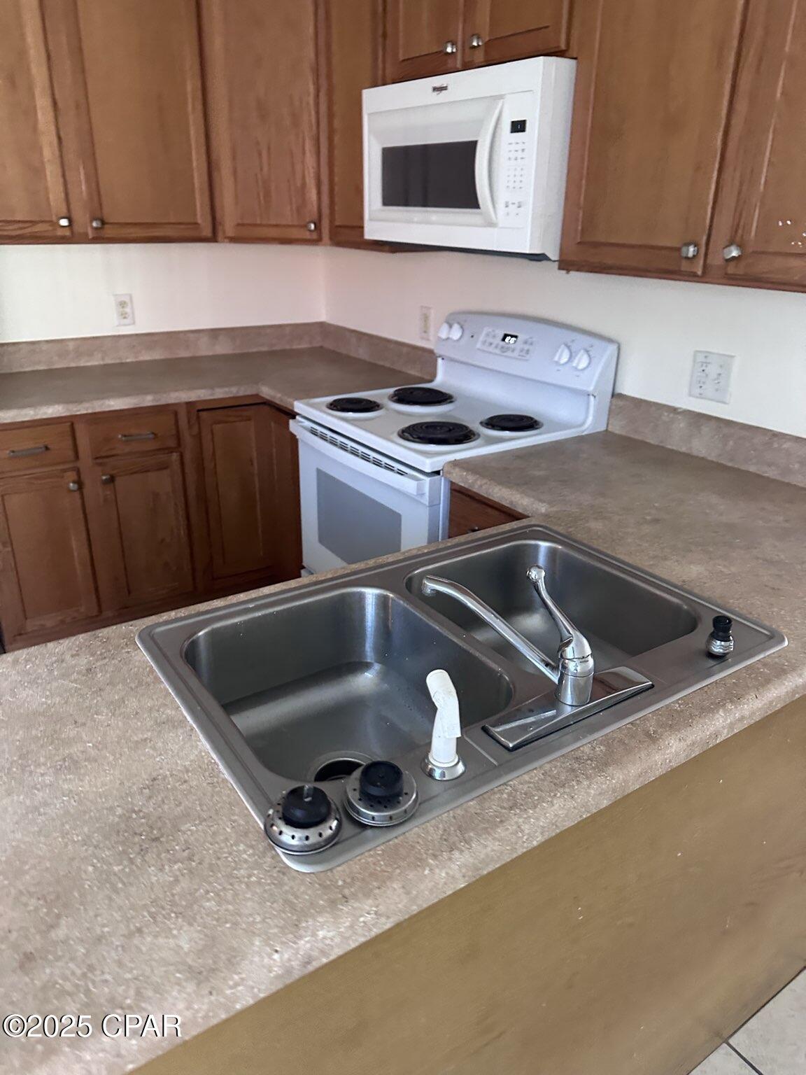 Image 2 For 108 Gray Avenue B