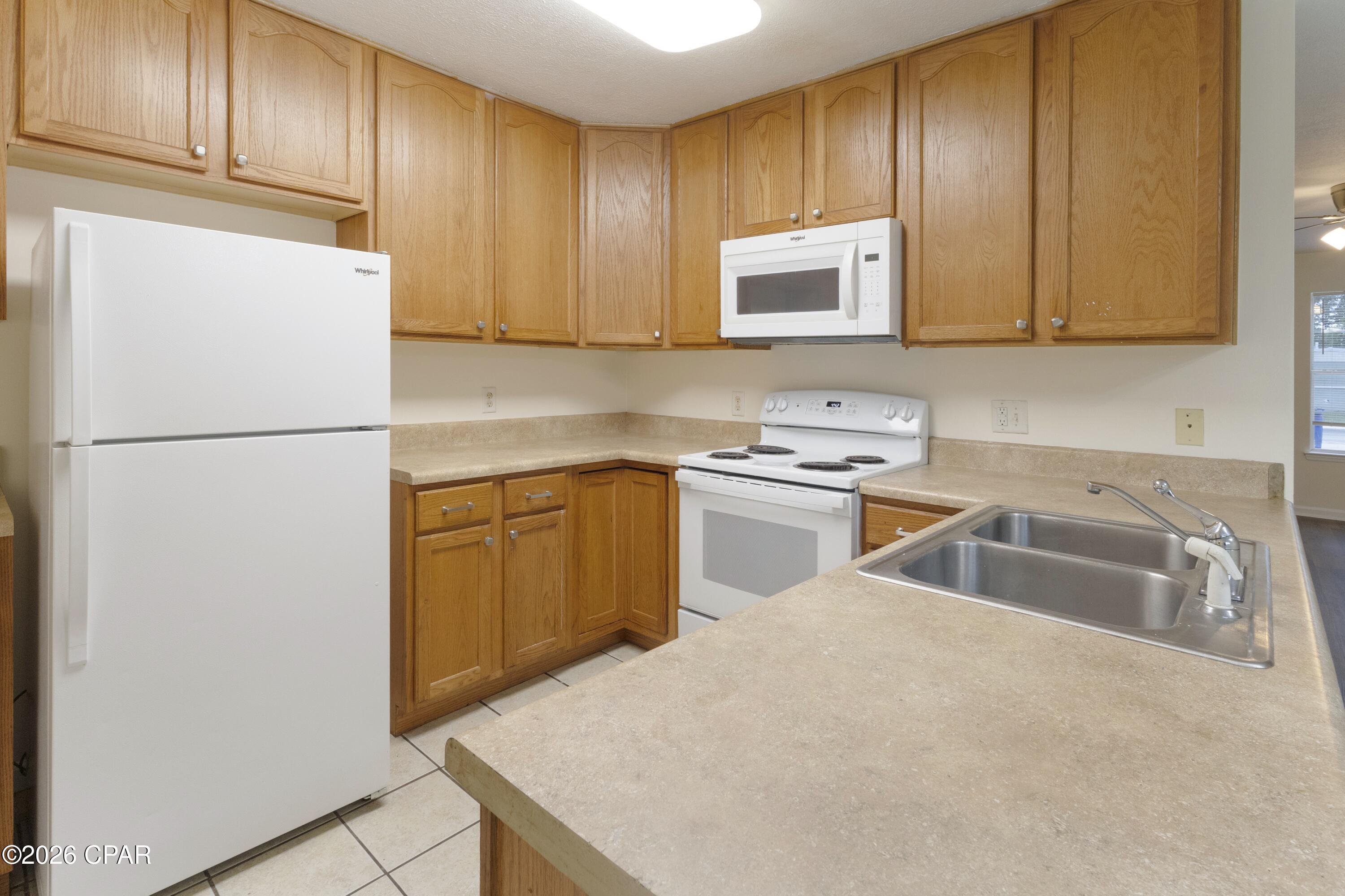 Image 4 For 108 Gray Avenue B