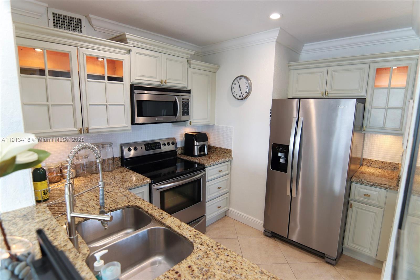 Homes for sale in Miami Beach, FL | 1130 11Th St #6A, Miami Beach, FL 33139 | MLS# A11913418