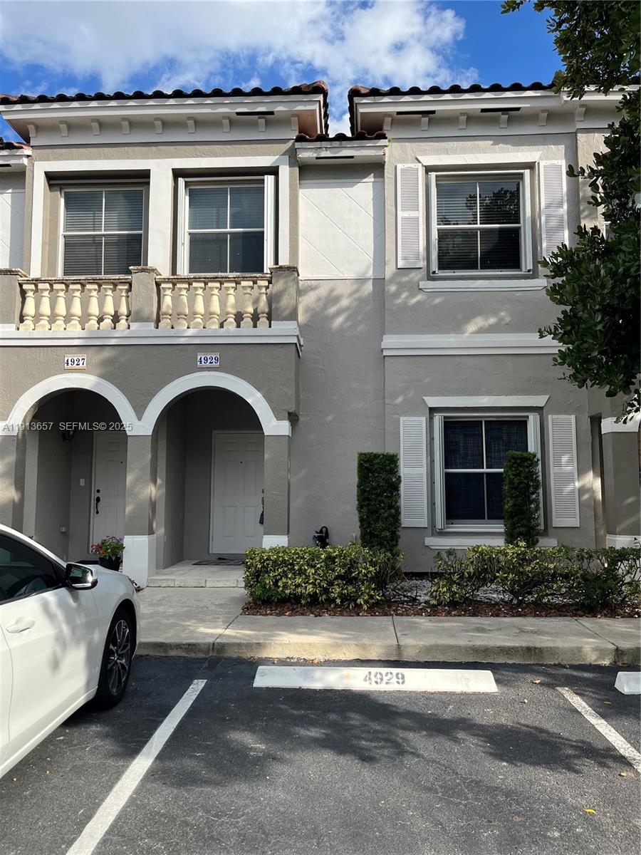 Las Terrazas At Vizcaya