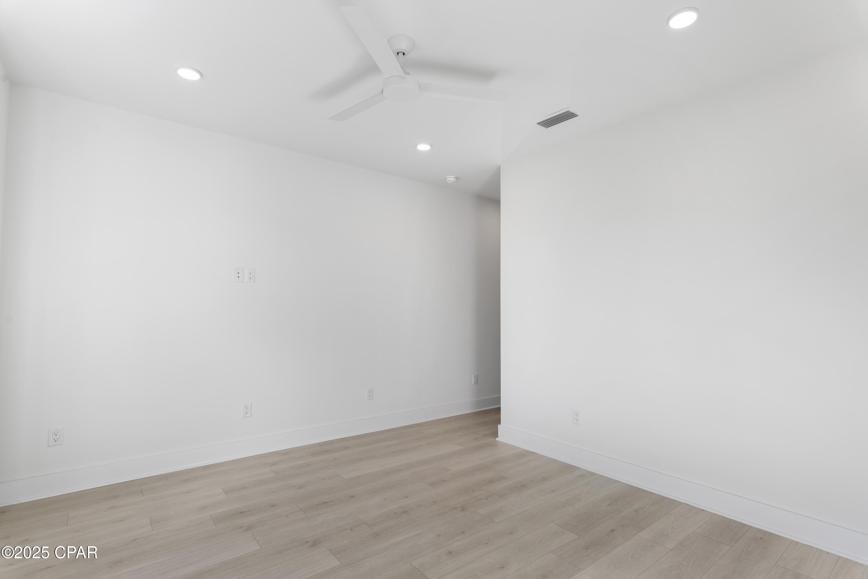 Listing photo id 42 for 39 Sarah Street Lot 17