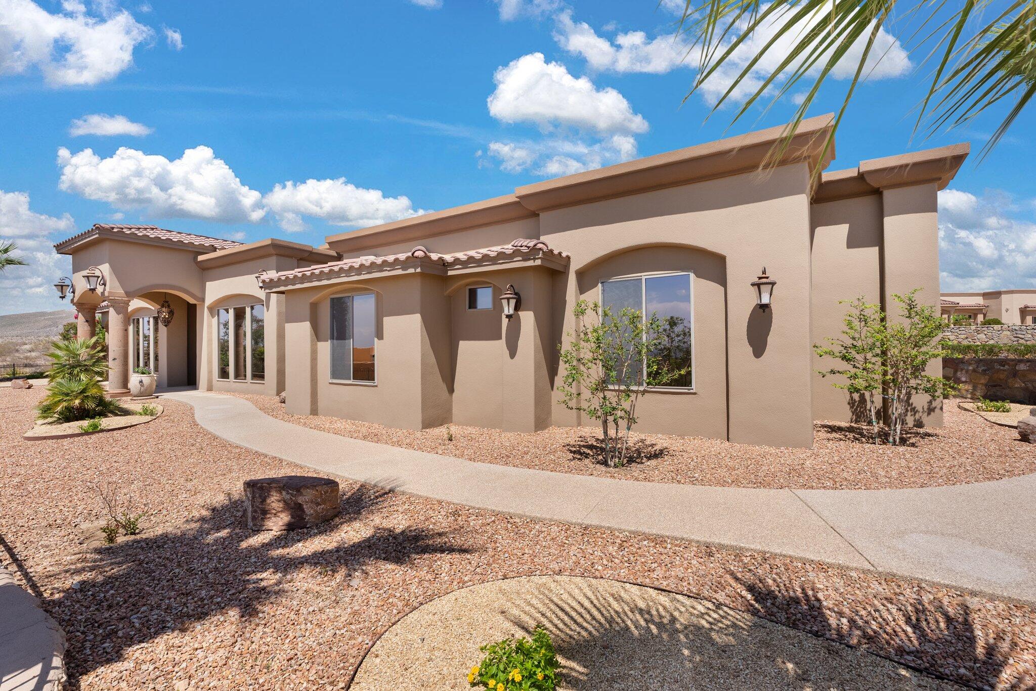 Homes for sale in Las Cruces, NM | 5441 Superstition Dr, Las Cruces, NM 88011 | MLS# 1094422