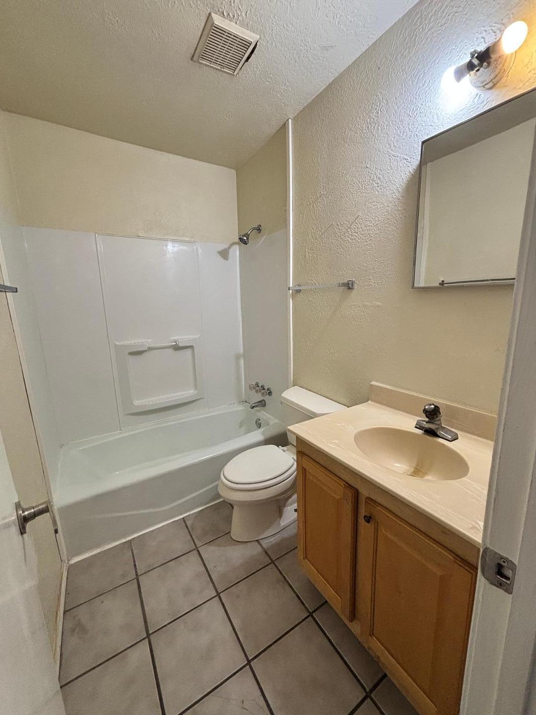 3608 Bryn Mawr Drive NE Apt B 