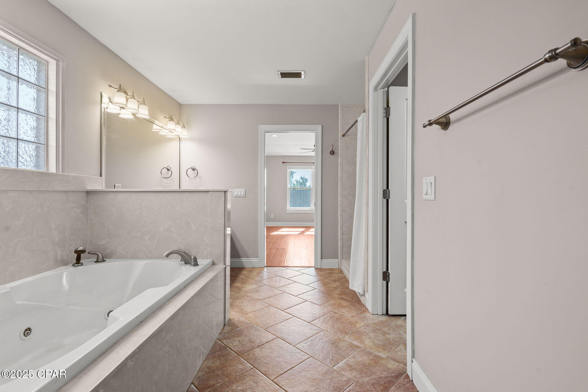 Image 37 For 117 Lakeview Terrace