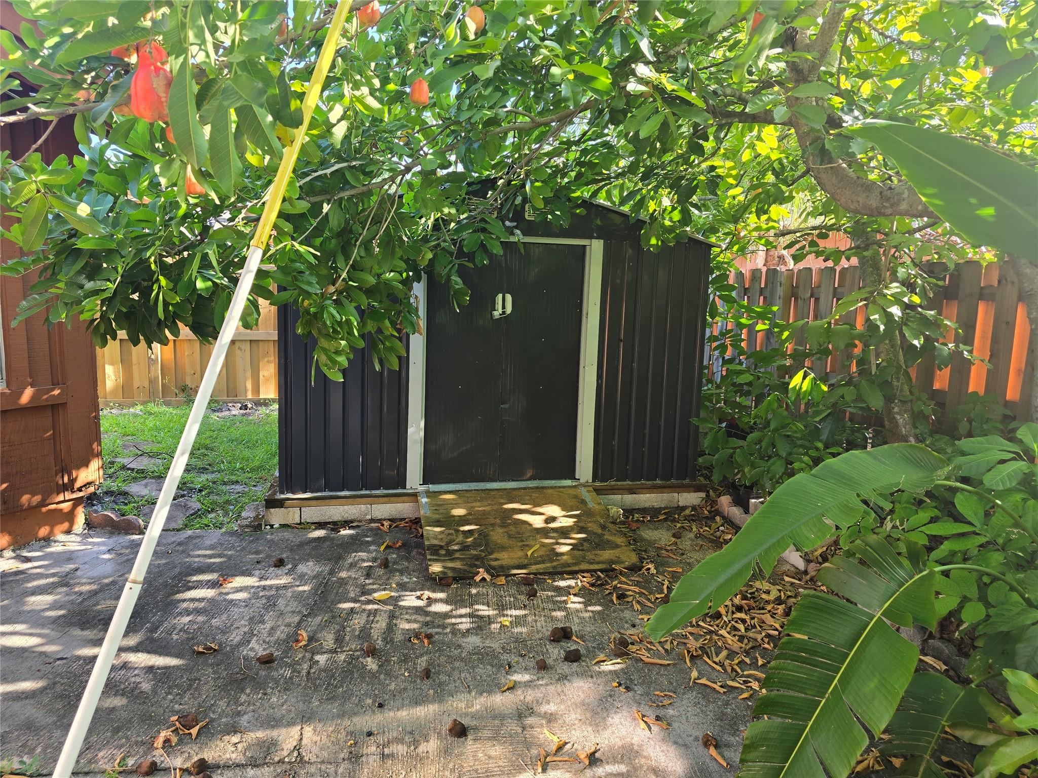 Homes for sale in Lauderhill, FL | 7468 E 33rd St #7468, Lauderhill, FL 33319 | MLS# F10536534