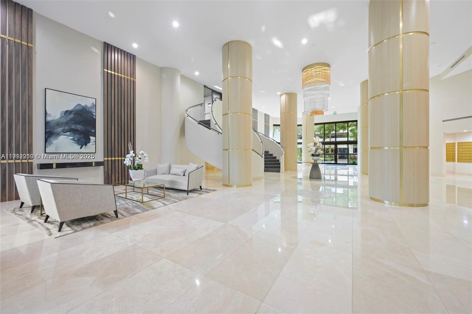 Mystic Pointe Tower 400 C