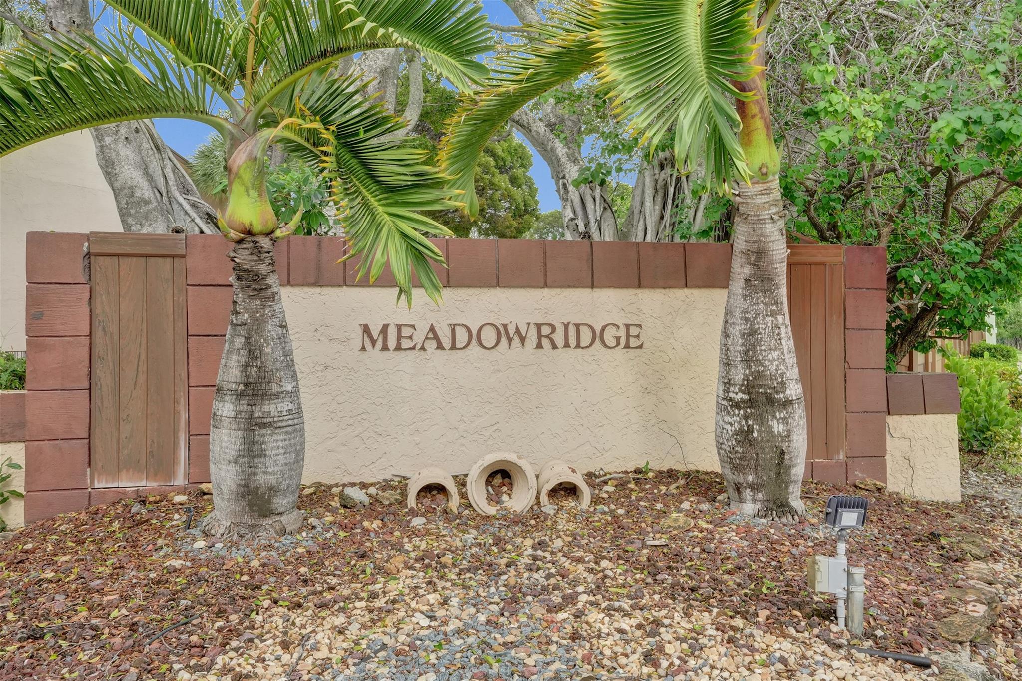 Meadowridge Condominium