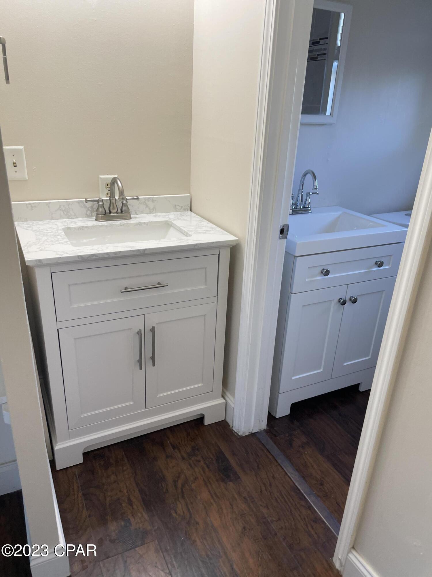 Image 11 For 904 Forestdale Avenue