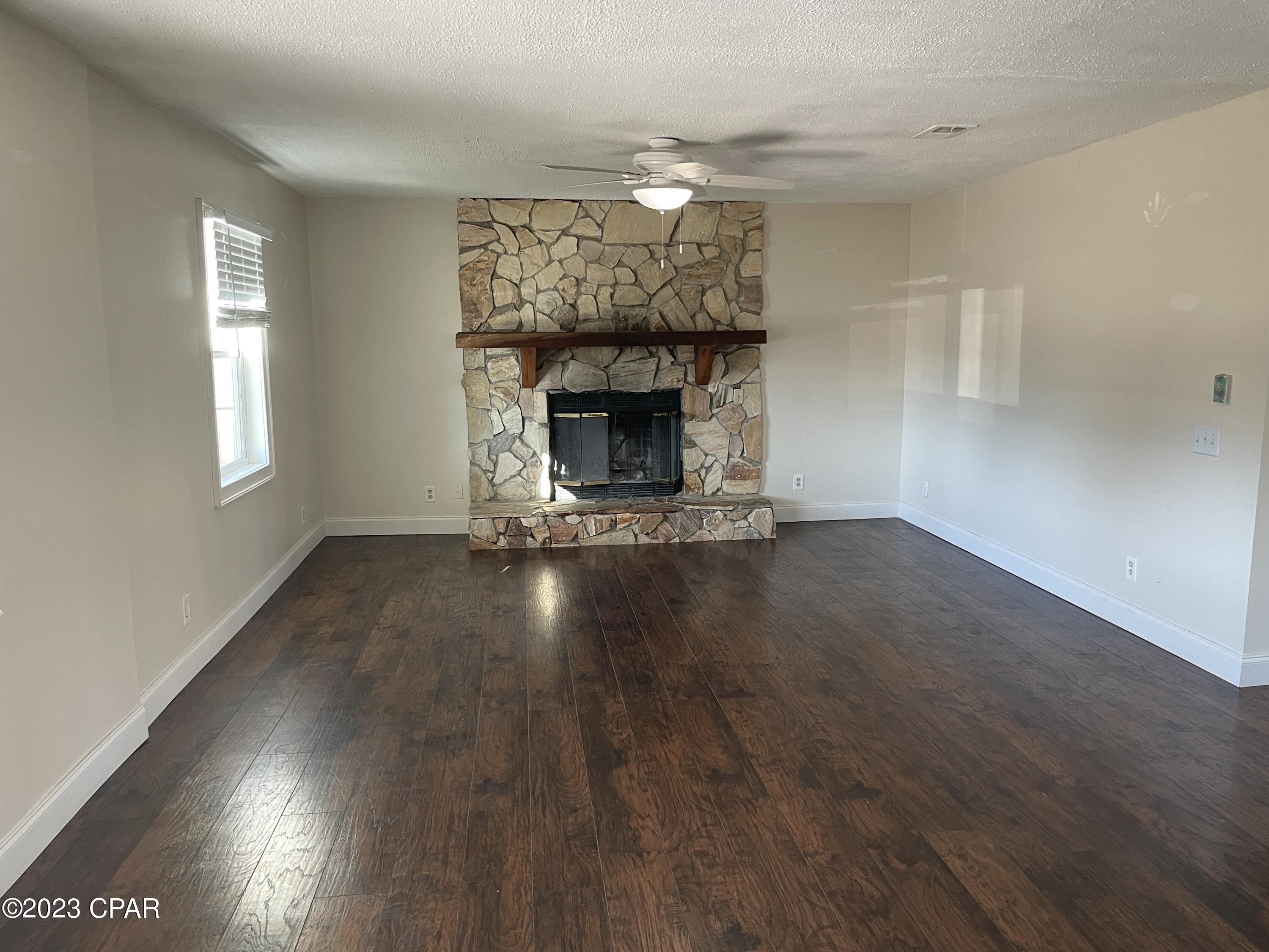 Image 4 For 904 Forestdale Avenue