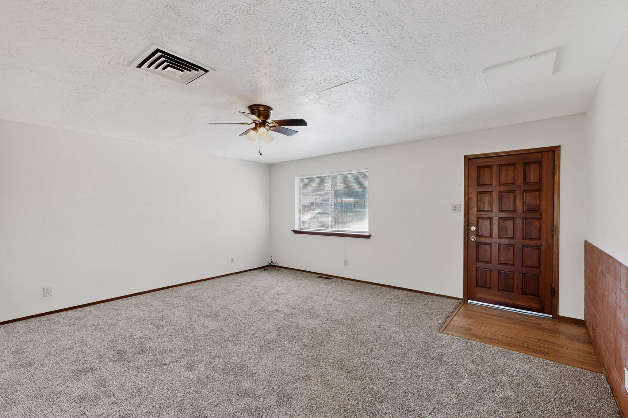 102-104 Nathan Court 