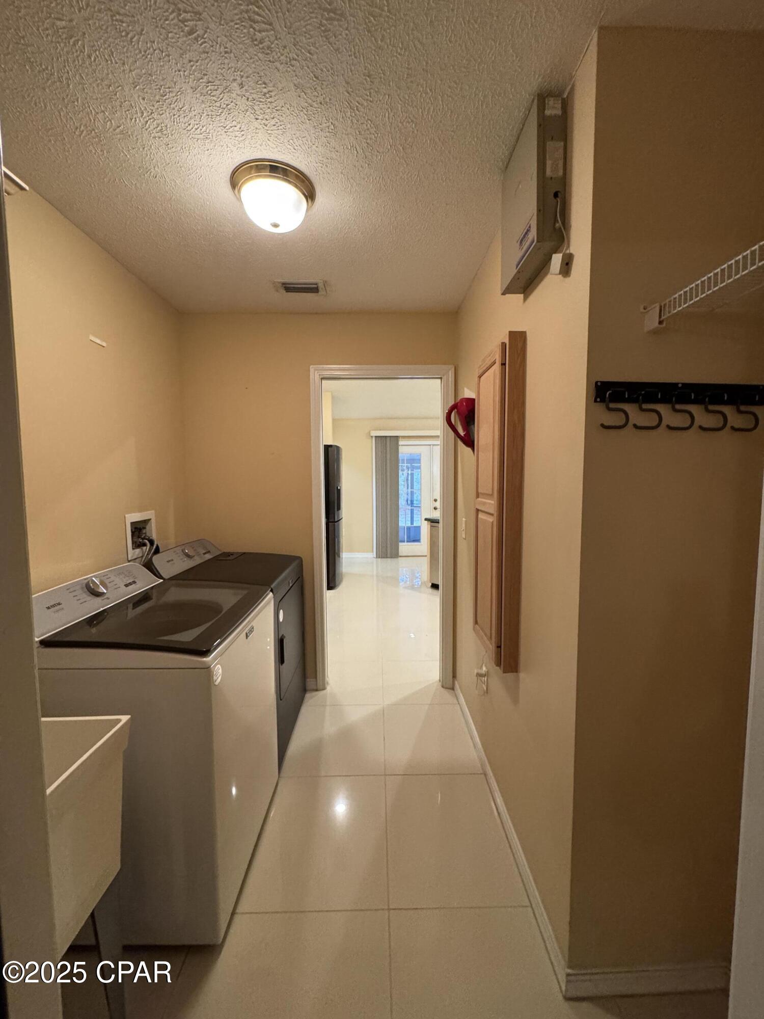 Image 45 For 3320 Eagle Court