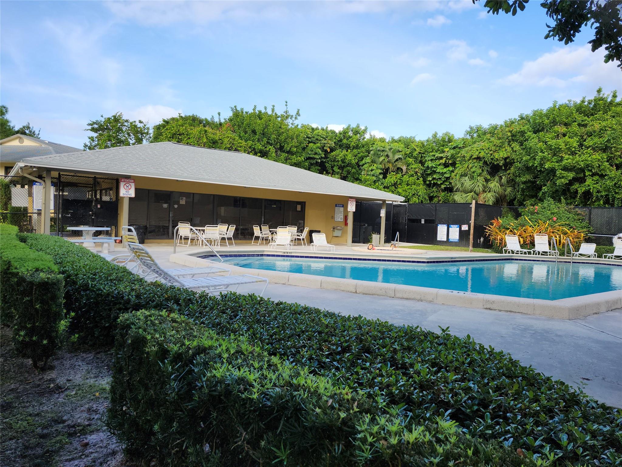 Tivoli Trace Condo 7