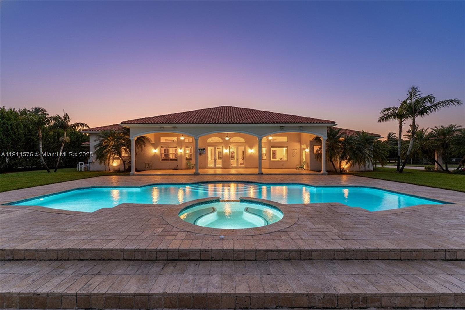 Redland 5 Acre 7/4 Estate