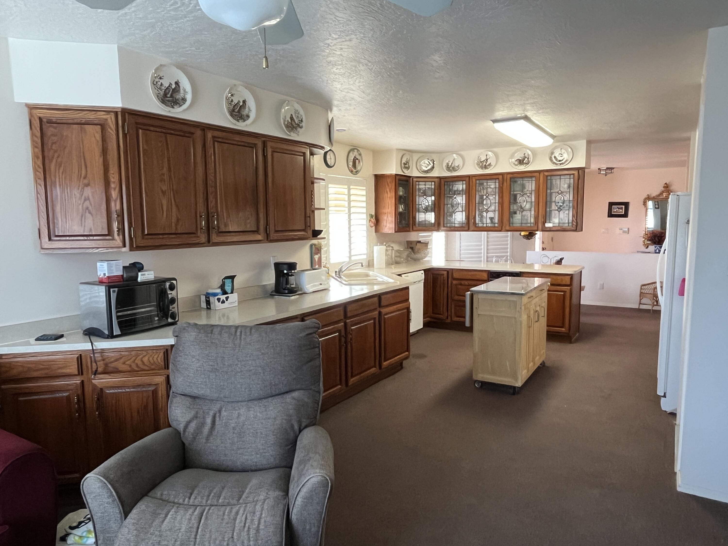 8001 Classic Avenue NE Kitchen