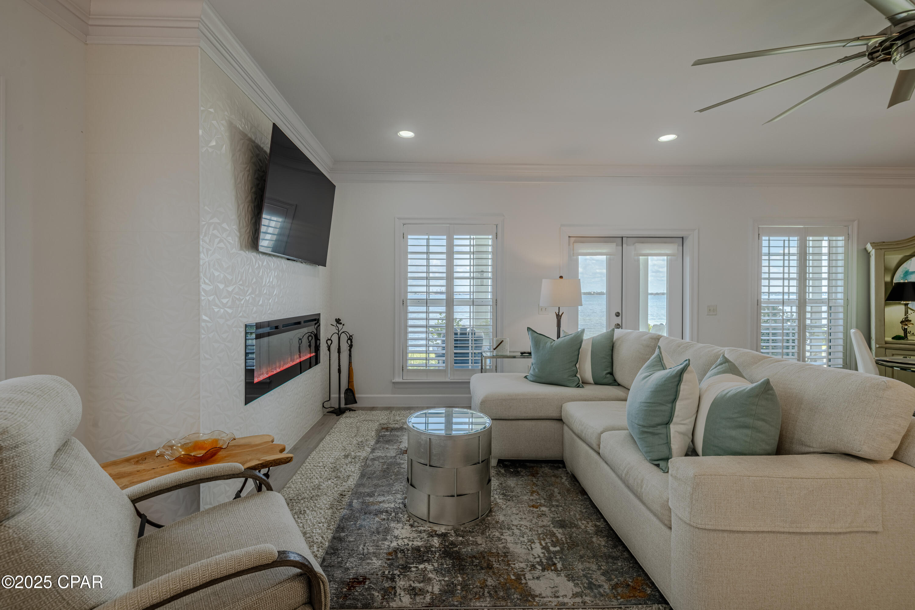 Image 3 For 2322 Pelican Bay Court