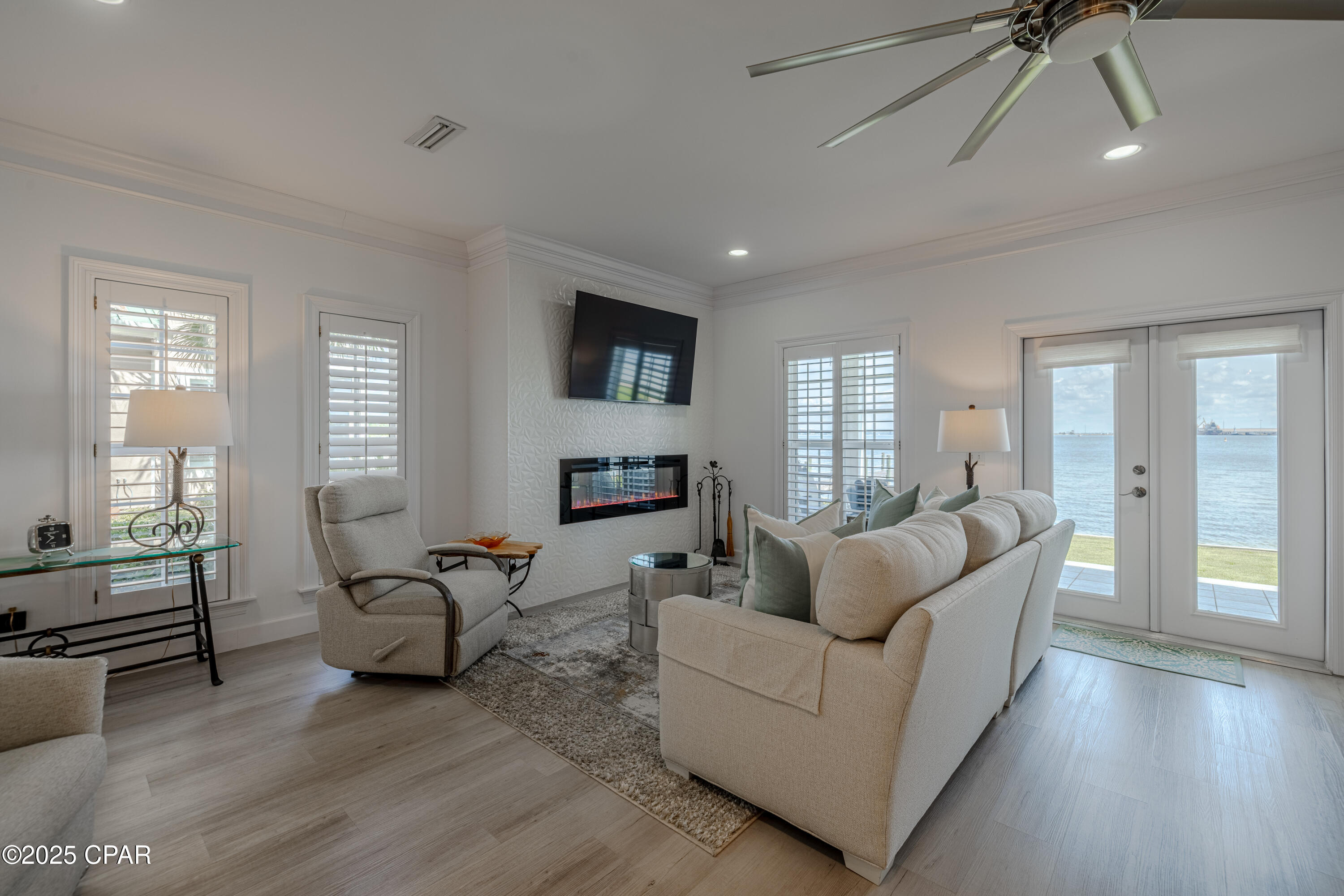 Image 4 For 2322 Pelican Bay Court