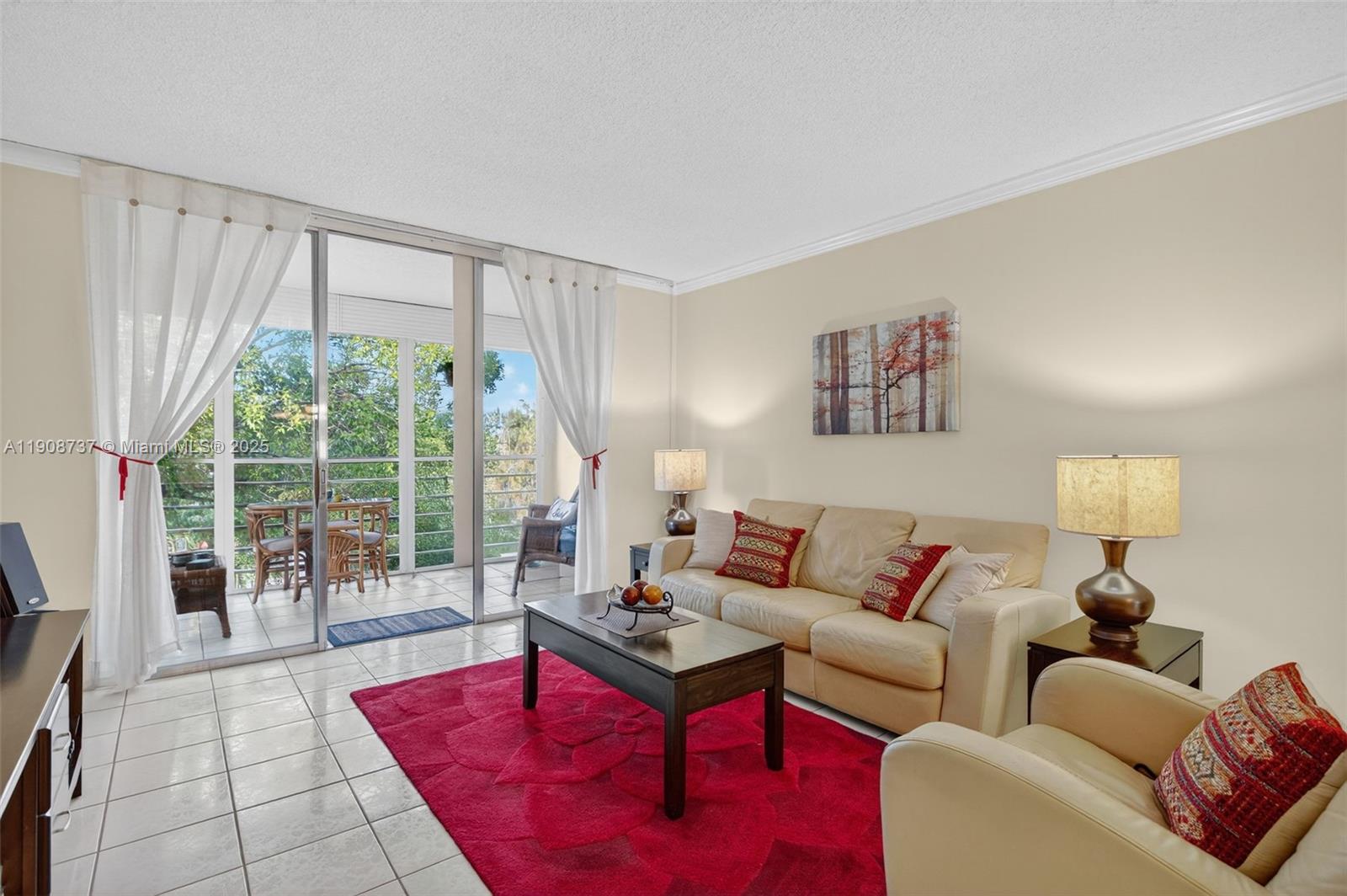 Homes for sale in Lauderdale Lakes, FL | 2901 Nw 48Th Ave, Lauderdale Lakes, FL 33313
