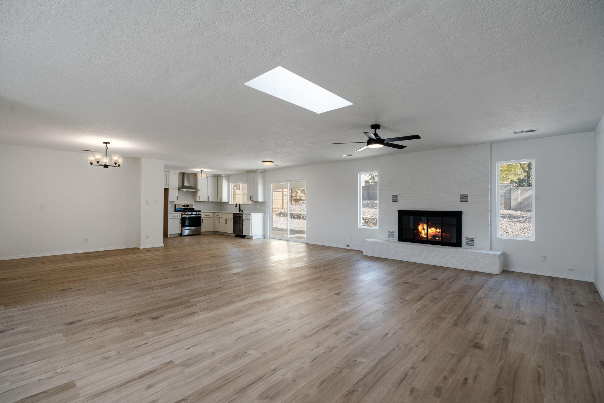 1600 Singletary Drive NE Kitchen